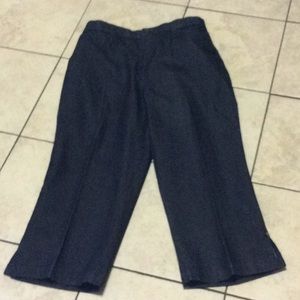 Christopher & Banks denim jean Capri pants NWT, 12